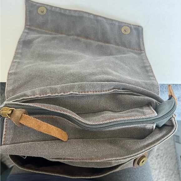 Augur Messenger Unisex Green Brown Vintage Canvas Shoulder Crossbody Purse Bag - Picture 5 of 13